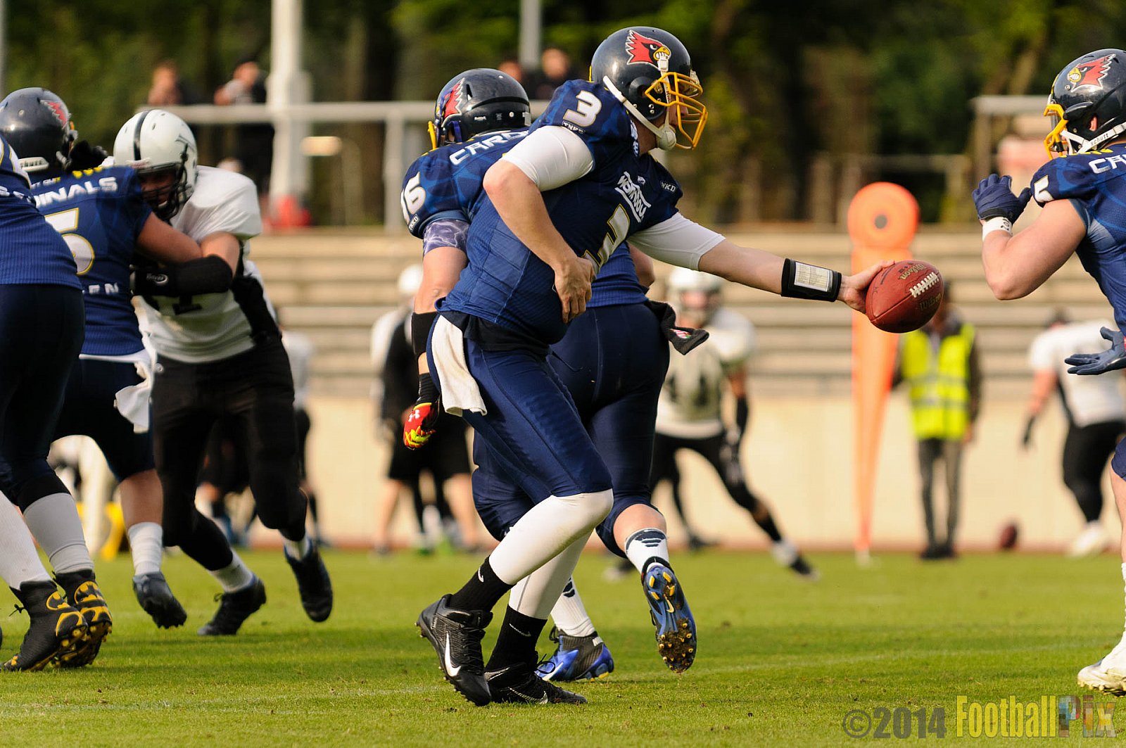 Essen Assindia Cardinals vs. Aachen Vampires - 03.05.2014 Essen Assindia Cardinals vs. Aachen Vampires (81:0)