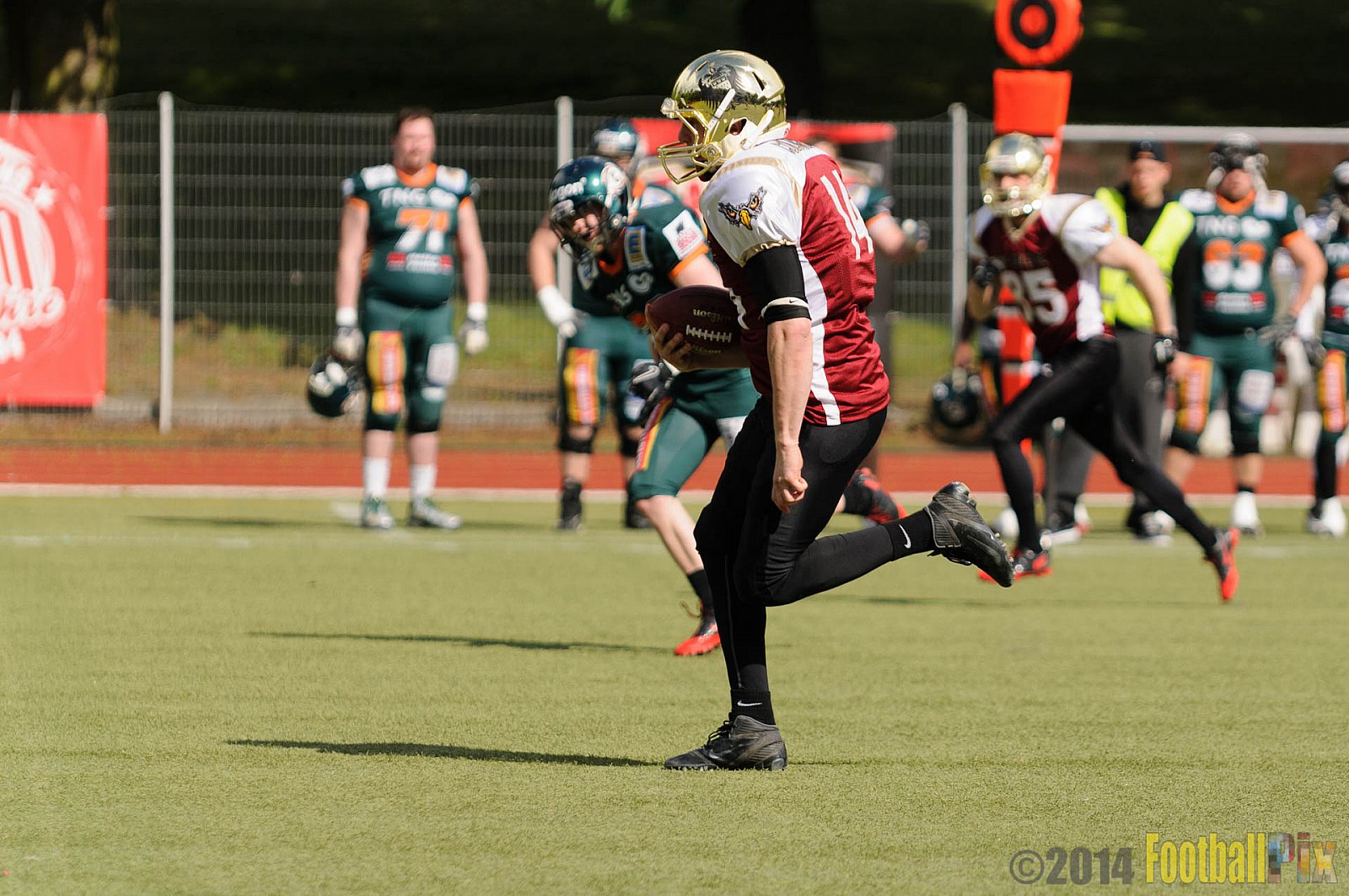 Cologne Falcons vs. Kiel Baltic Hurricanes - 11.05.2014 GFL Nord: Cologne Falcons vs. Kiel Baltic Hurricanes (28:11) 