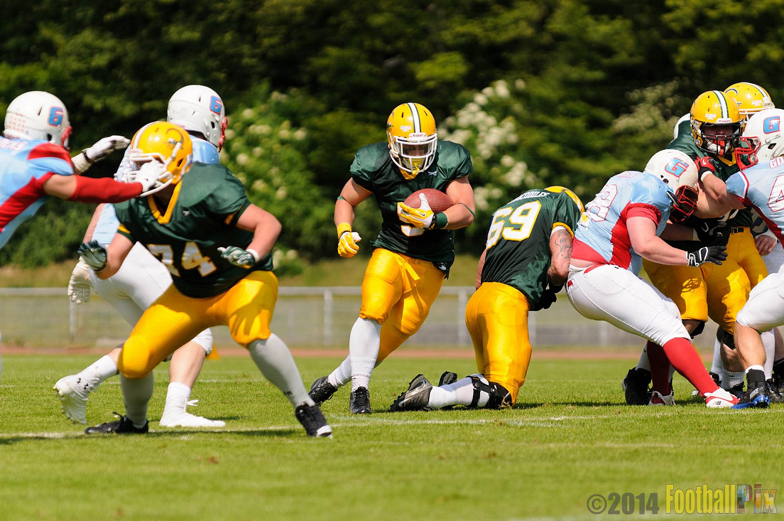 Cologne Crocodiles vs. Bonn Gamecocks - 18.05.2014 GFL2 Nord: Cologne Crocodiles vs. Bonn Gamecocks (21:14) 