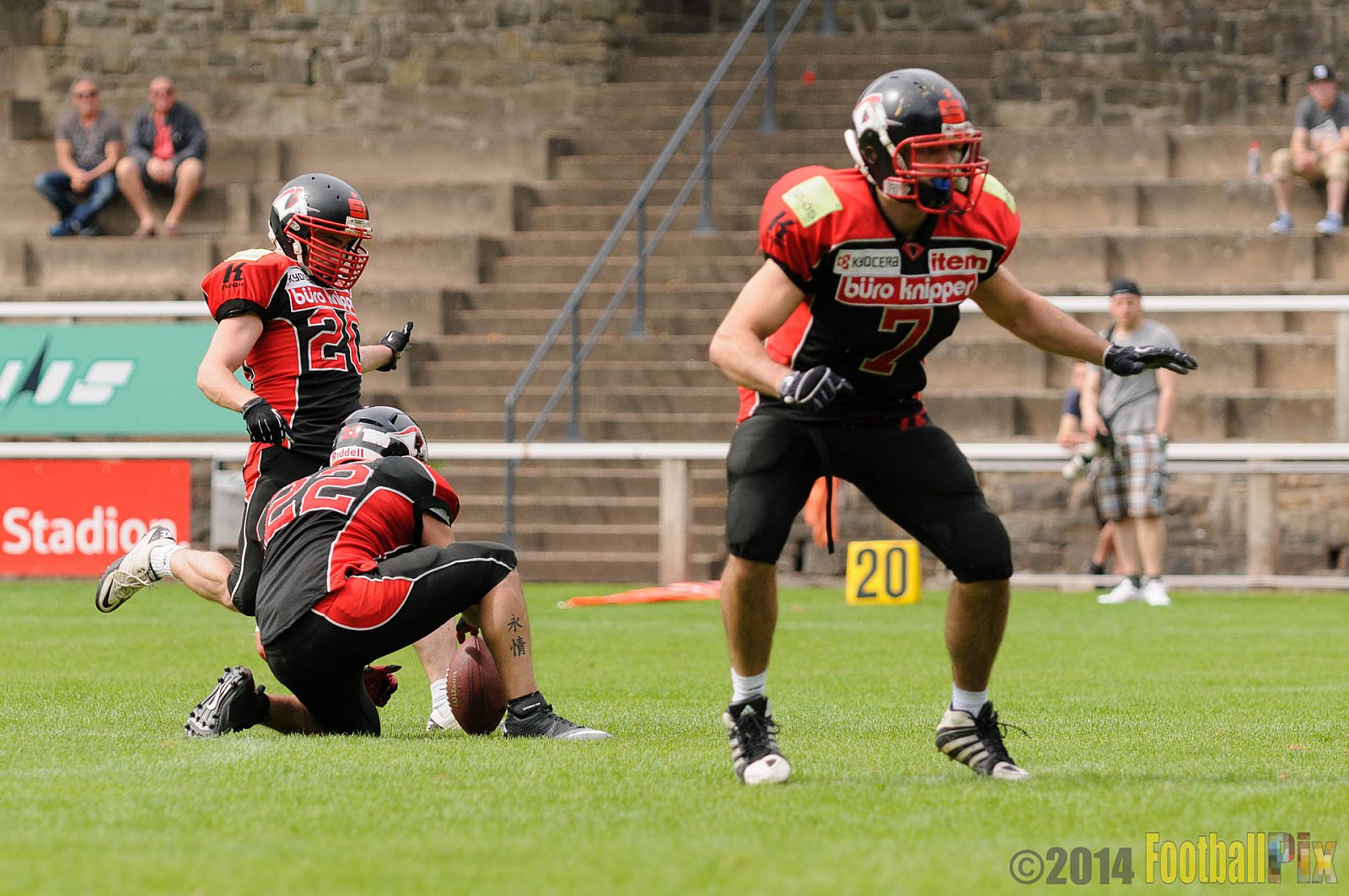 Solingen Paladins vs. Mönchengladbach Wolfpack - 25.05.2014 Solingen Paladins vs. Mönchengladbach Wolfpack (21:6)