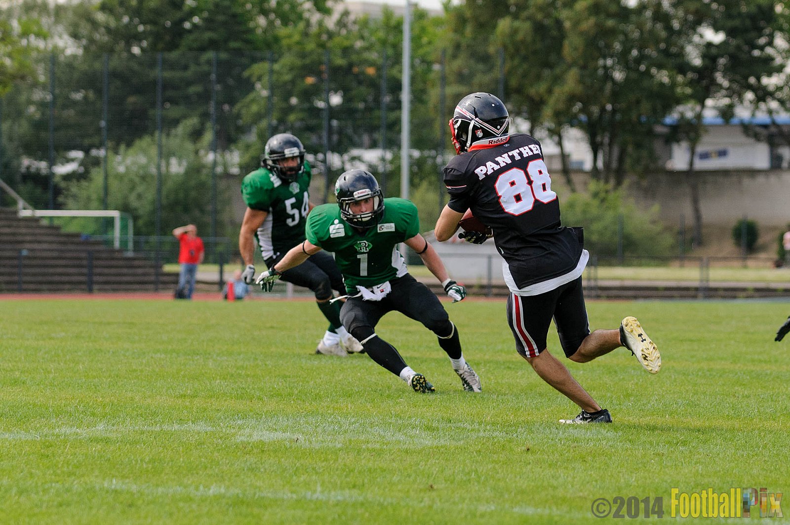 Düsseldorf Panther Prospects vs. Rheine Raptors - 15.06.2014 Düsseldorf Panther Prospects vs. Rheine Raptors (19:24) 