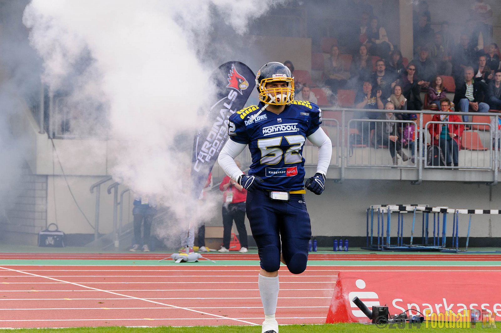 Essen Assindia Cardinals vs. Paderborn Dolphins - 23.08.2014 Essen Assindia Cardinals vs. Paderborn Dolphins (7:35) 