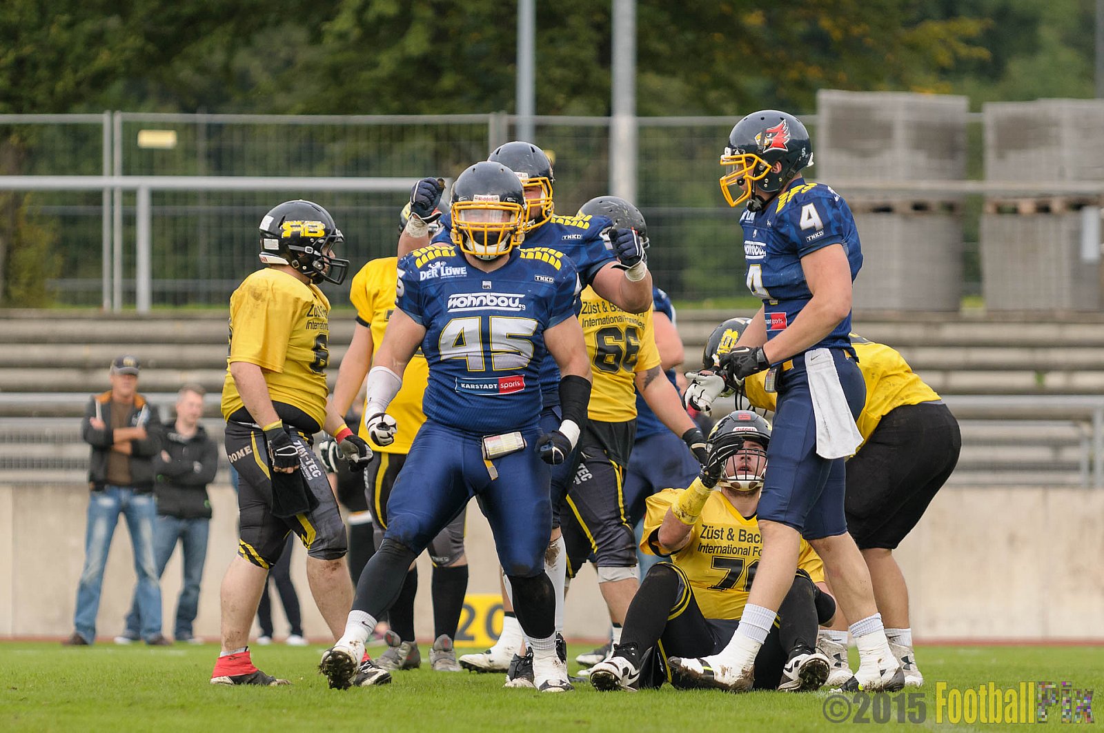 Essen Assindia Cardinals vs. Ritterhude Badgers - 19.09.2015 RL NRW: Essen Assindia Cardinals vs. Ritterhude Badgers (43:0)
