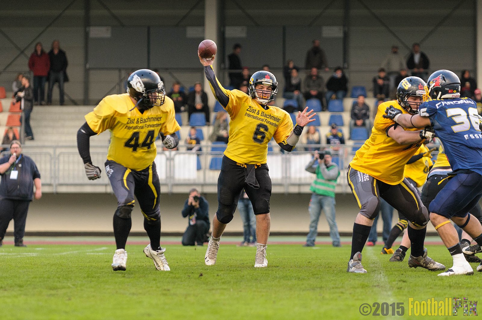 Essen Assindia Cardinals vs. Ritterhude Badgers - 19.09.2015 RL NRW: Essen Assindia Cardinals vs. Ritterhude Badgers (43:0)
