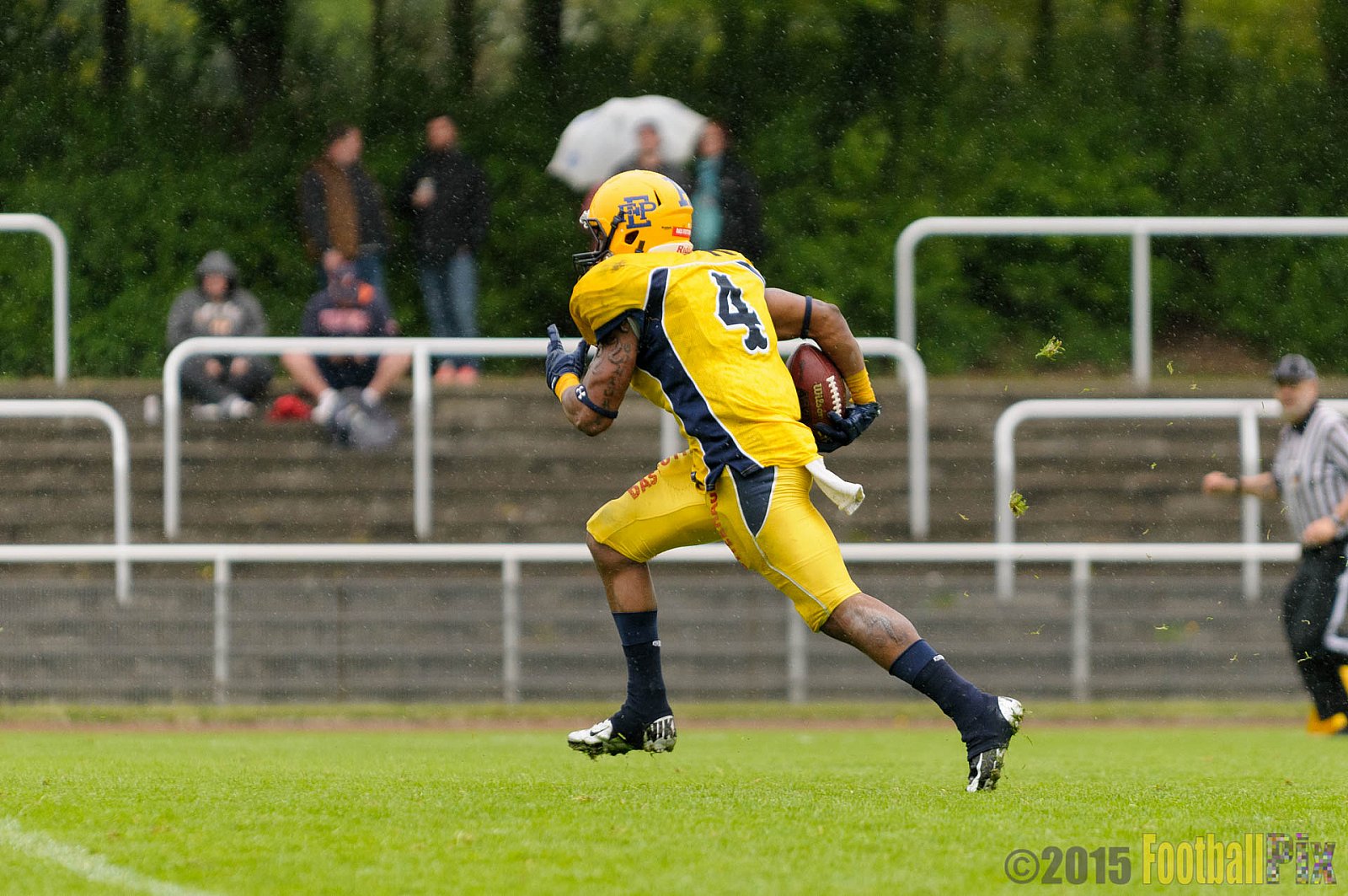 Cologne Crocodiles vs. Elmshorn Fighting Pirates - 03.05.2015 GFL2 Nord: Cologne Crocodiles vs. Elmshorn Fighting Pirates (52:7)