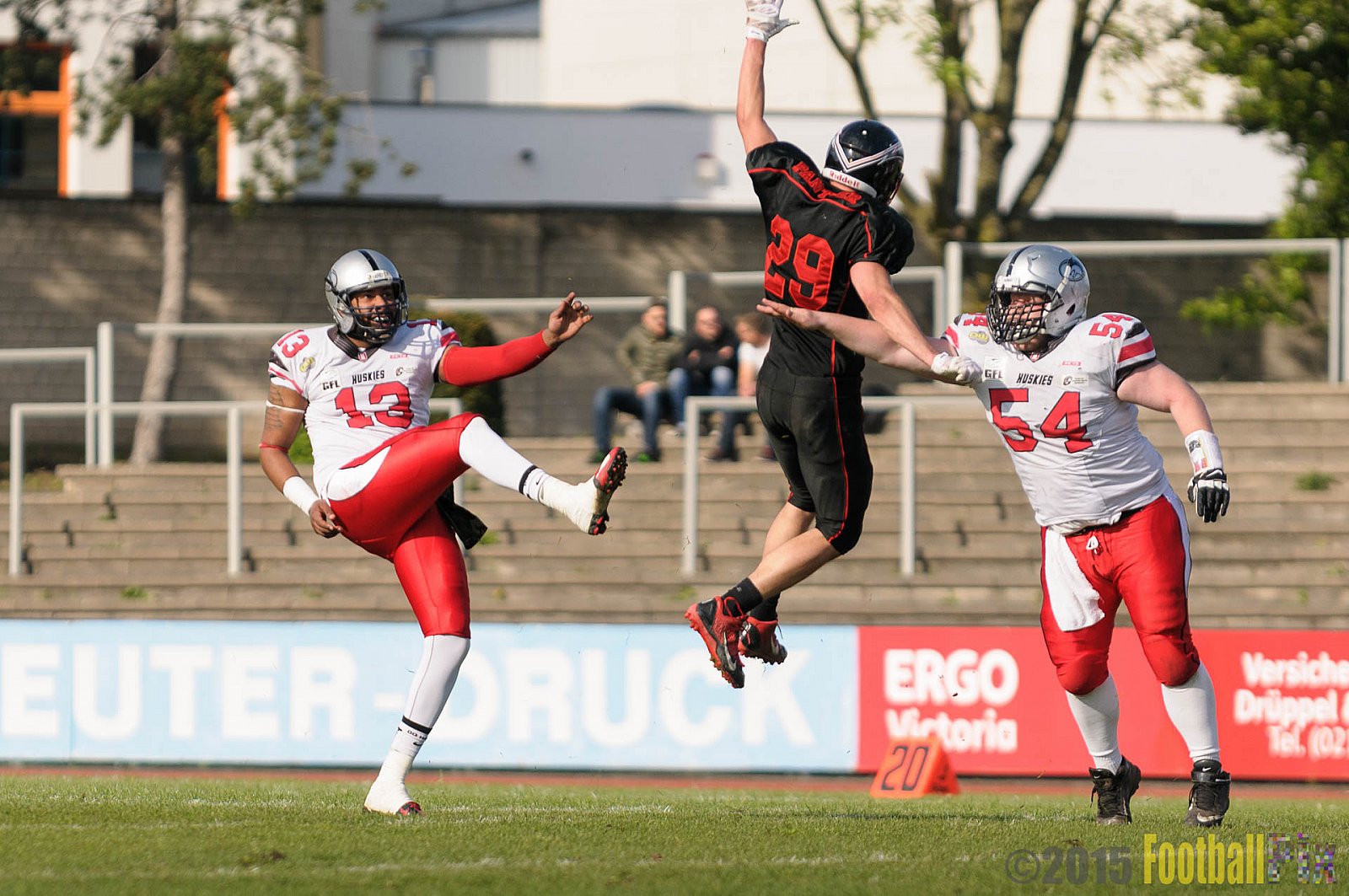 Düsseldorf Panther vs. Hamburg Huskies - 09.05.2015 GFL Nord: Düsseldorf Panther vs. Hamburg Huskies (10:27)