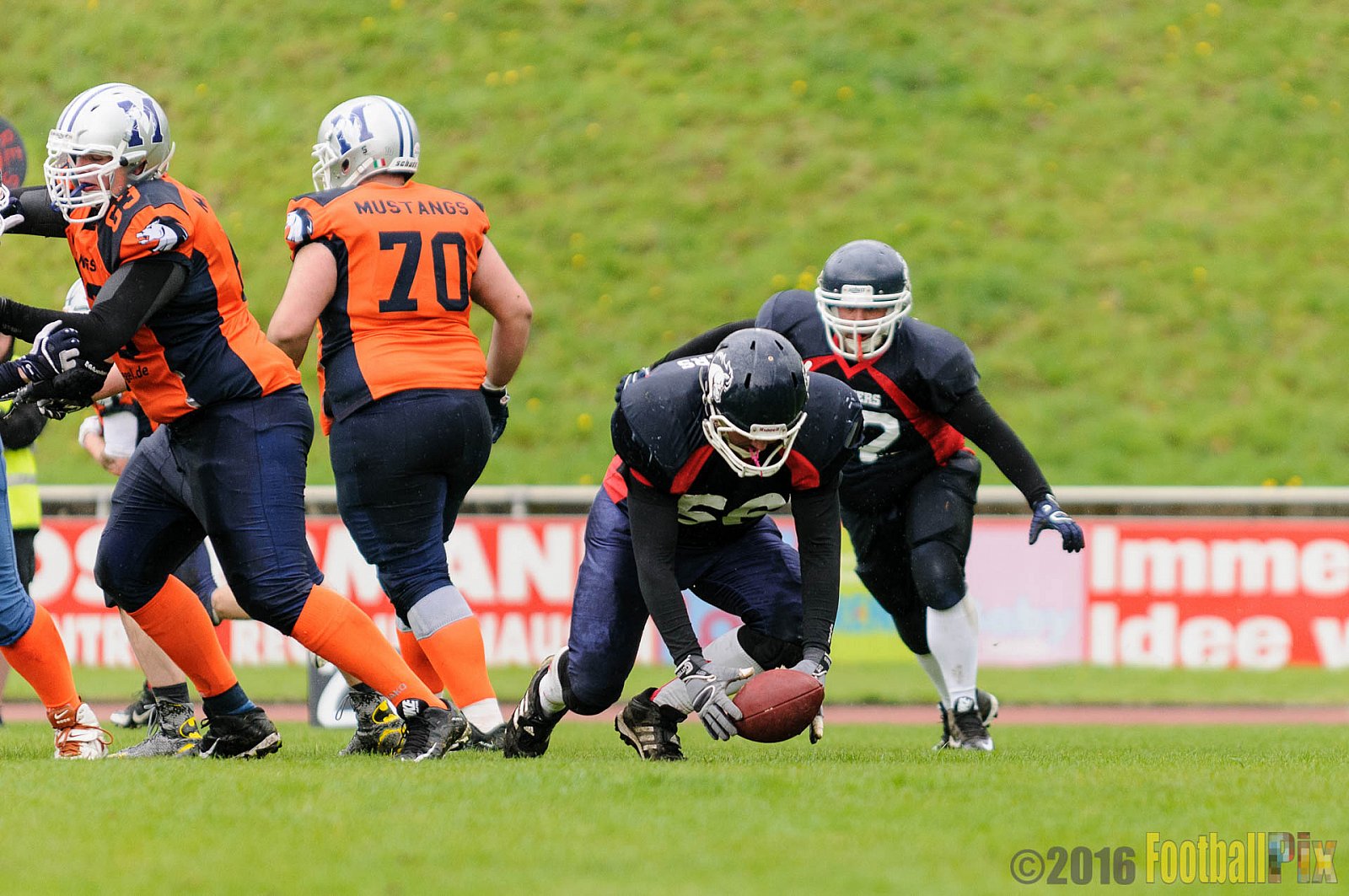 Recklinghausen Chargers vs. Sauerland Mustangs - 16.04.2016 LL NRW: Recklinghausen Chargers vs. Sauerland Mustangs (12:7)