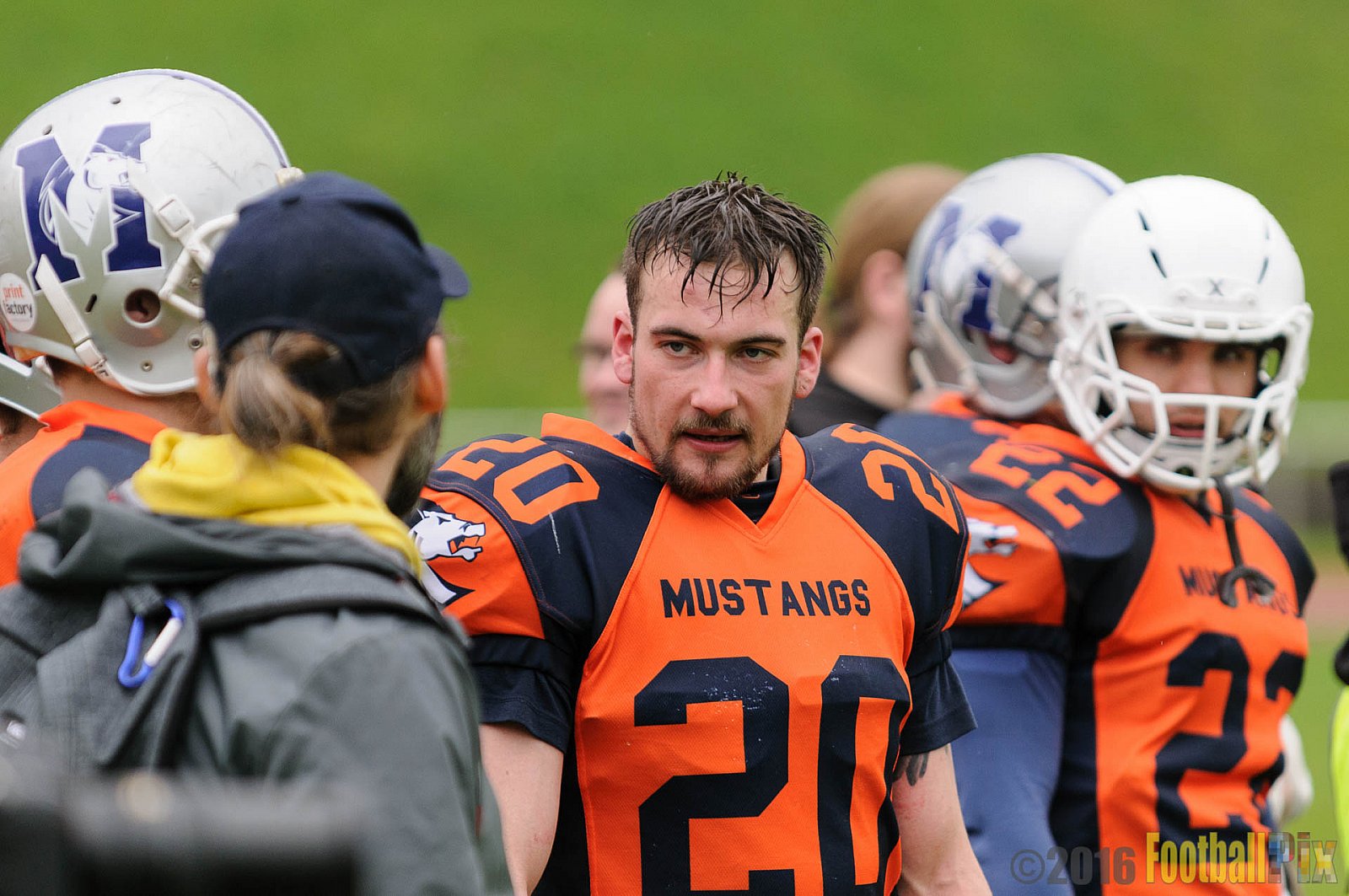 Recklinghausen Chargers vs. Sauerland Mustangs - 16.04.2016 LL NRW: Recklinghausen Chargers vs. Sauerland Mustangs (12:7)