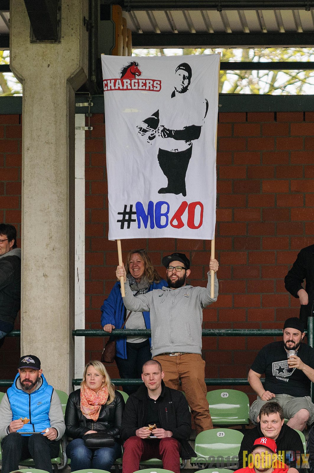Recklinghausen Chargers vs. Sauerland Mustangs - 16.04.2016 LL NRW: Recklinghausen Chargers vs. Sauerland Mustangs (12:7)