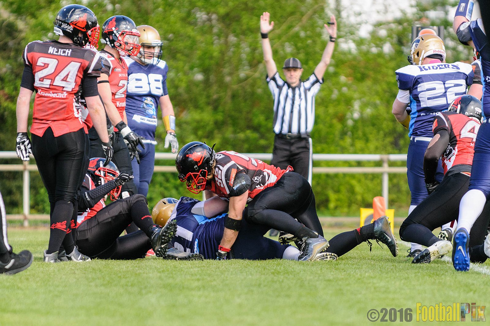 Schiefbahn Riders vs. Siegen Sentinels - 23.04.2016 OL NRW: Schiefbahn Riders vs. Siegen Sentinels (30:33)
