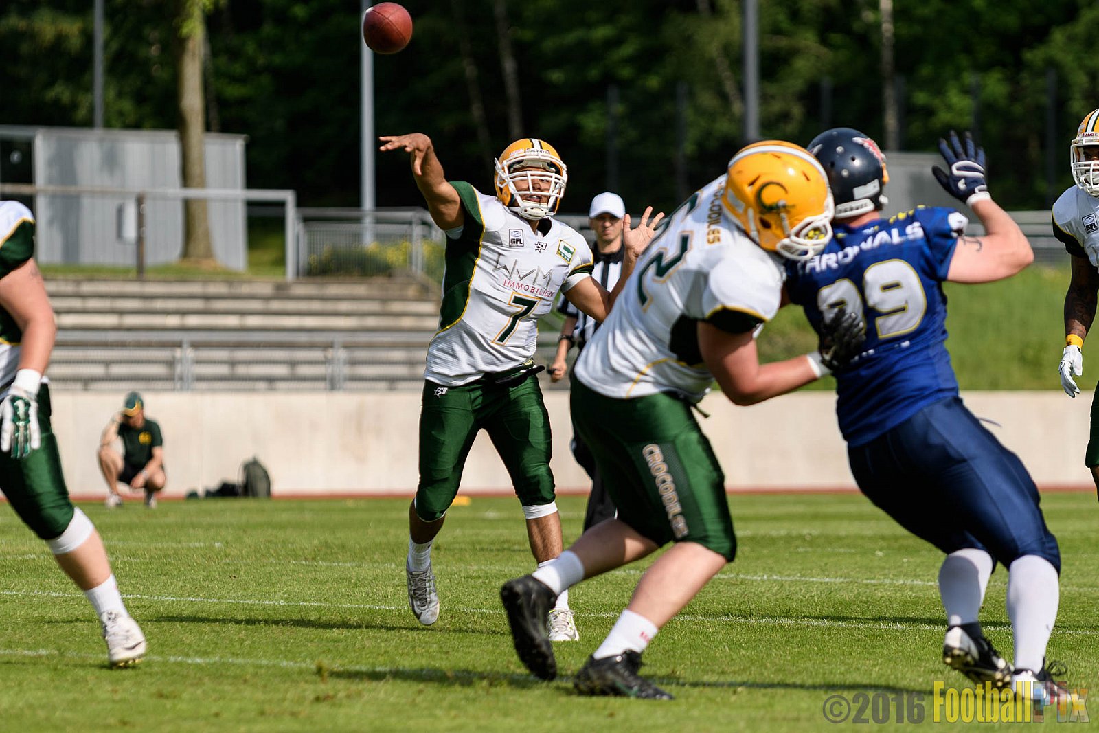 Essen Assindia Cardinals vs. Cologne Crocodiles - 21.05.2016 GFL2: Essen Assindia Cardinals vs. Cologne Crocodiles (0:17)