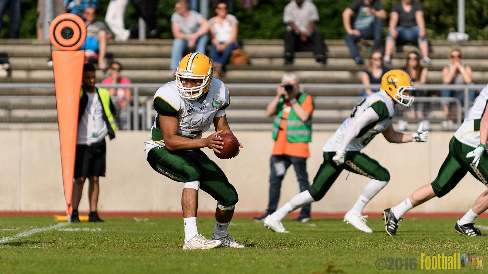 Essen Assindia Cardinals vs. Cologne Crocodiles - 21.05.2016 GFL2: Essen Assindia Cardinals vs. Cologne Crocodiles (0:17)