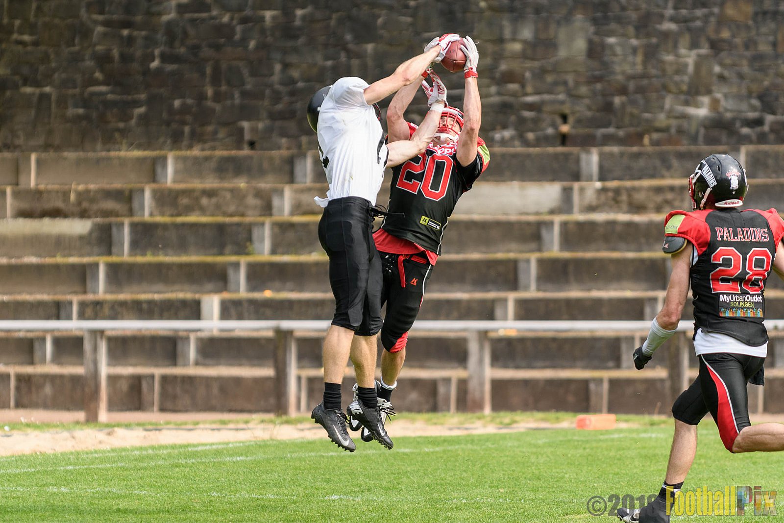 Solingen Paladins vs. Cologne Falcons - 28.05.2016 RL NRW: Solingen Paladins vs. Cologne Falcons (21:7)
