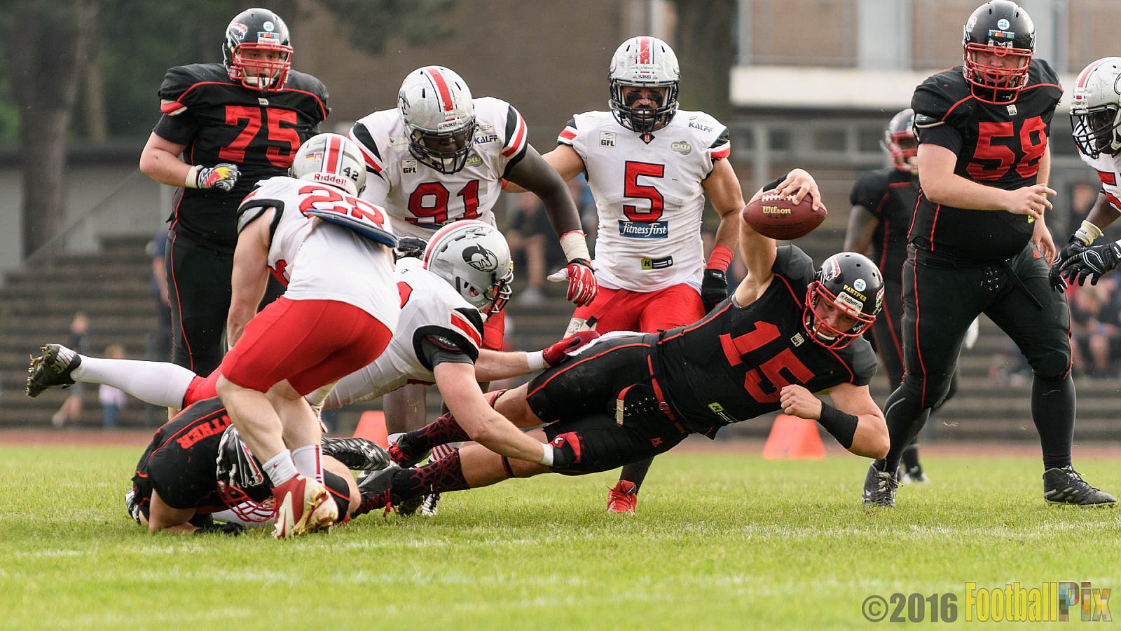 Düsseldorf Panther vs. Hamburg Huskies - 04.06.2016 GFL Nord: Düsseldorf Panther vs. Hamburg Huskies (20:31)
