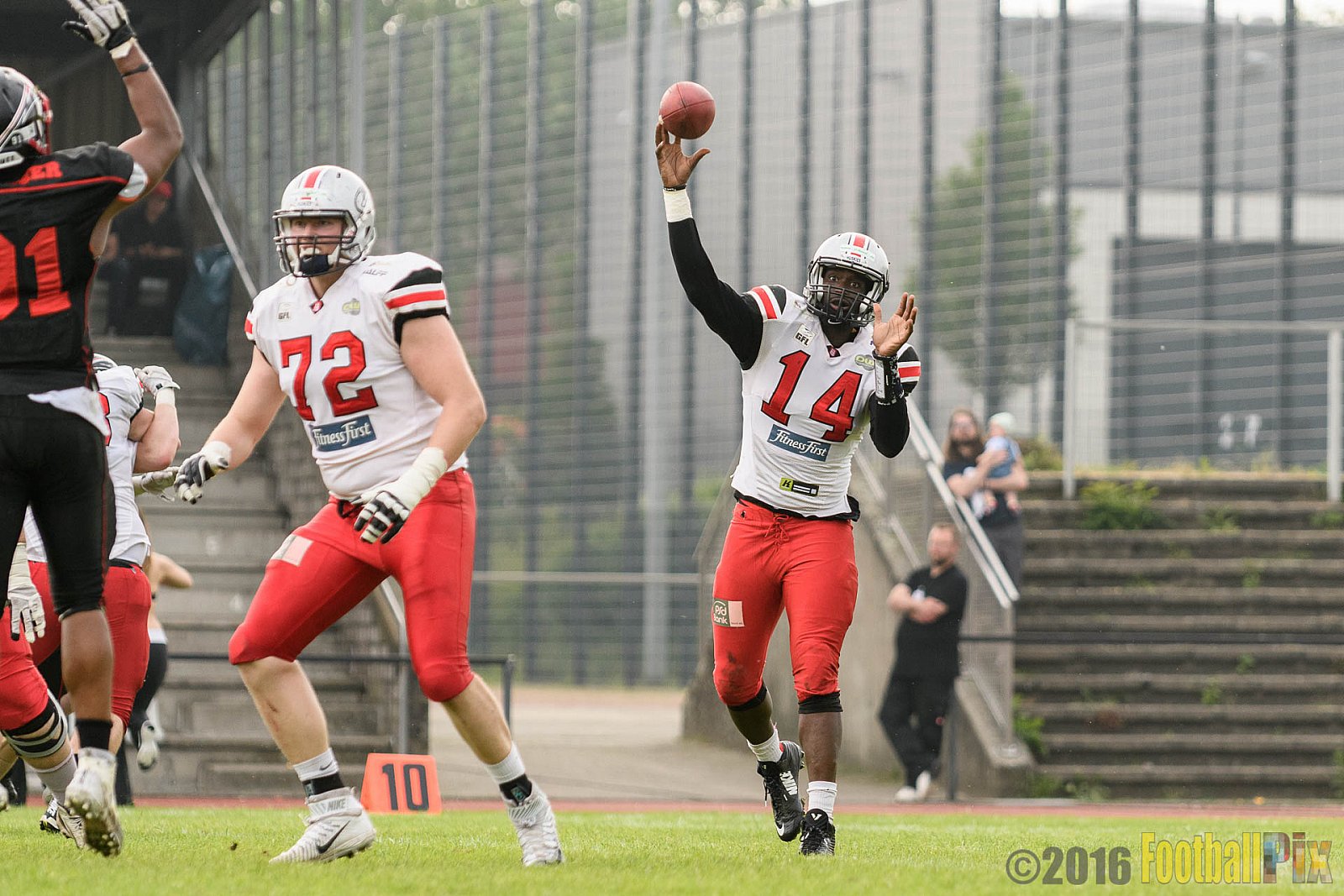 Düsseldorf Panther vs. Hamburg Huskies - 04.06.2016 GFL Nord: Düsseldorf Panther vs. Hamburg Huskies (20:31)