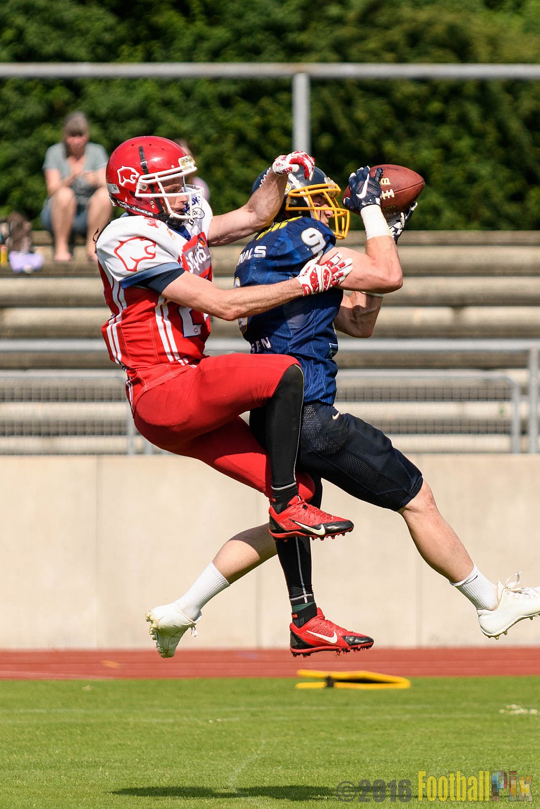 Essen Assindia Cardinals vs. Lübeck Cougars - 05.06.2016 GFL2: Essen Assindia Cardinals vs. Lübeck Cougars (16:35)