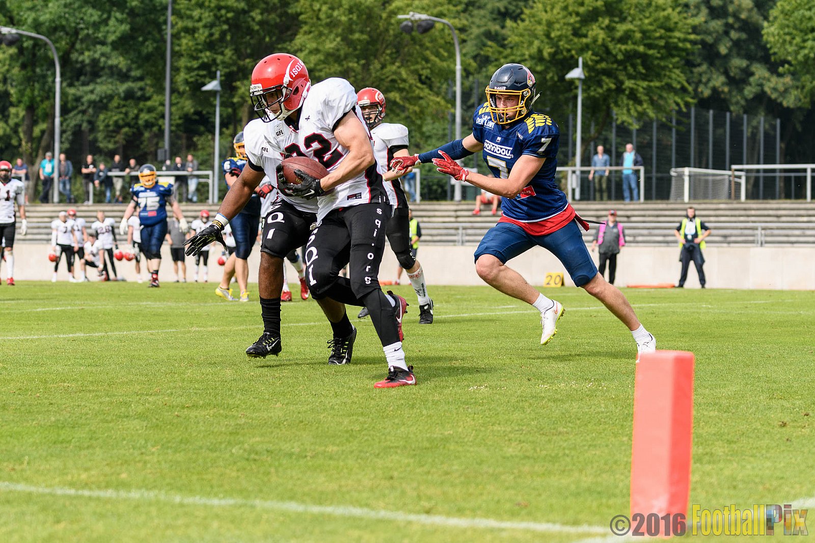 Essen Assindia Cardinals vs. Potsdam Royals - 12.06.2016 GFL2: Essen Assindia Cardinals vs. Potsdam Royals (9:34)
