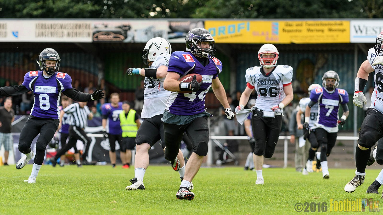 Langenfeld Longhorns vs. Aachen Vampires - 26.06.2016 RL NRW: Langenfeld Longhorns vs. Aachen Vampires (39:7)