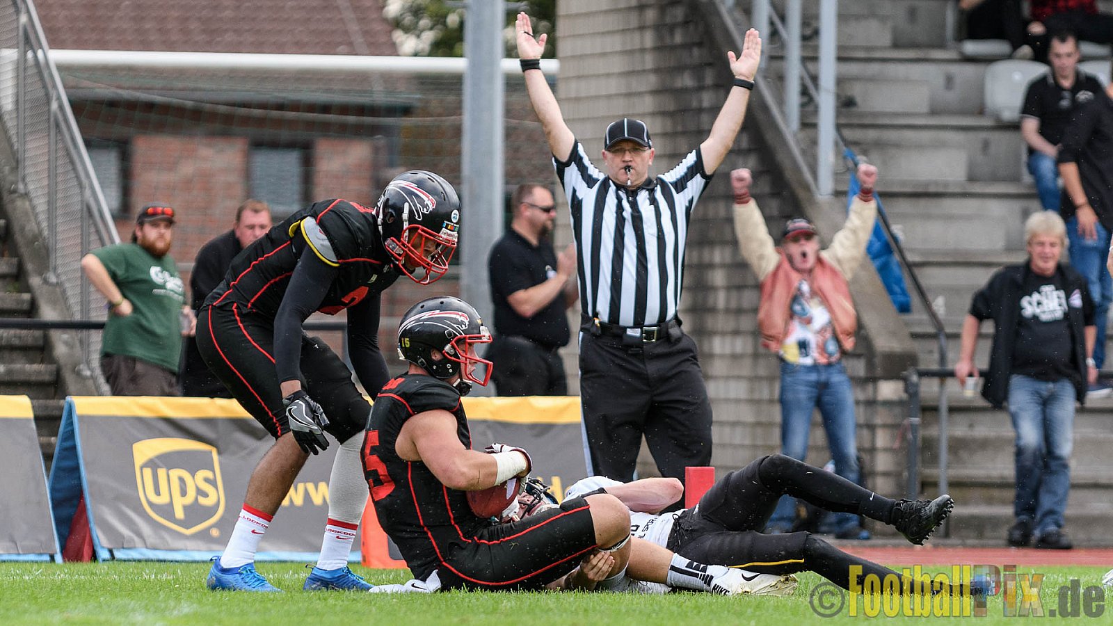 Düsseldorf Panther vs. Berlin Adler - 30.07.2016 GFL Nord: Düsseldorf Panther vs. Berlin Adler (39:41)