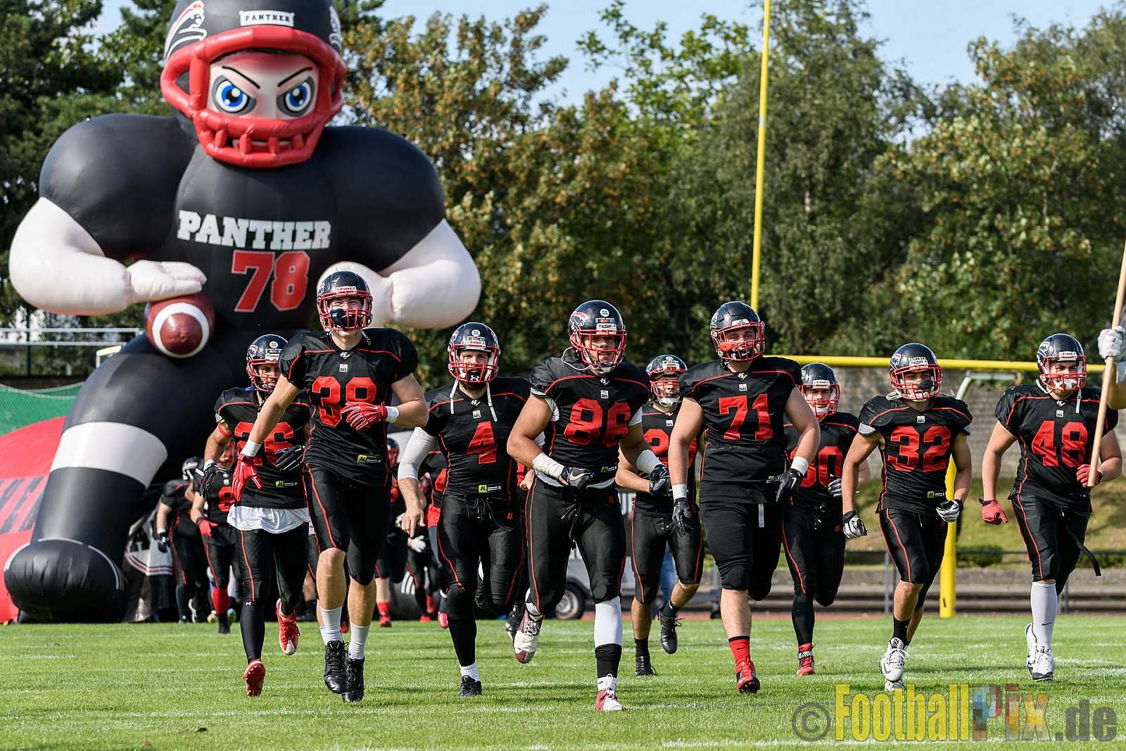 Düsseldorf Panther vs. New Yorker Lions - 06.08.2016 GFL Nord: Düsseldorf Panther vs. New Yorker Lions (10:49)