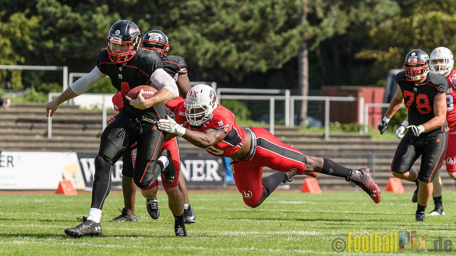 Düsseldorf Panther vs. New Yorker Lions - 06.08.2016 GFL Nord: Düsseldorf Panther vs. New Yorker Lions (10:49)