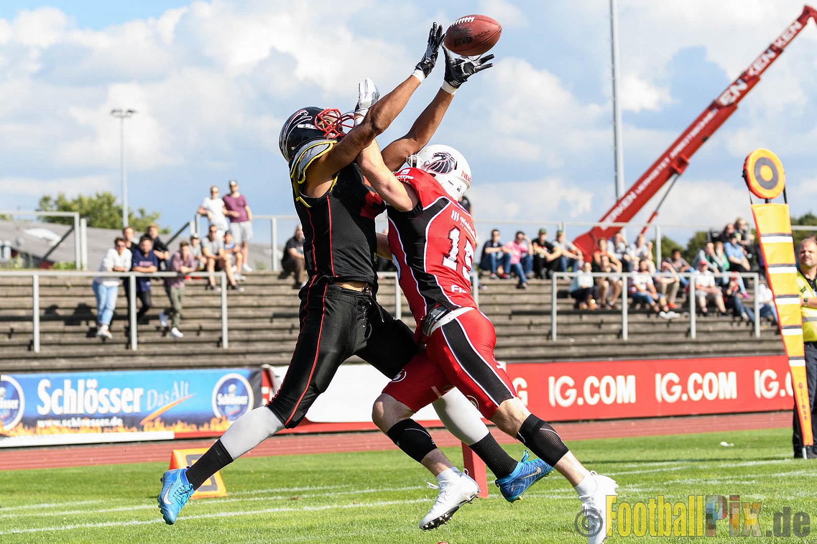 Düsseldorf Panther vs. New Yorker Lions - 06.08.2016 GFL Nord: Düsseldorf Panther vs. New Yorker Lions (10:49)