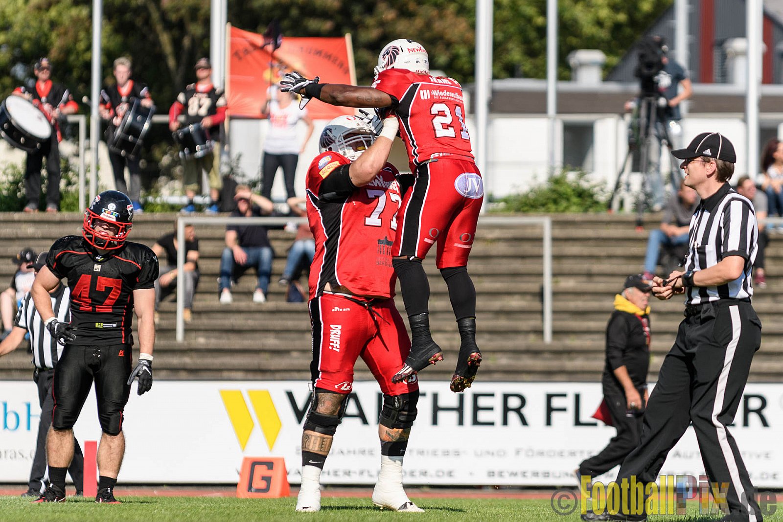 Düsseldorf Panther vs. New Yorker Lions - 06.08.2016 GFL Nord: Düsseldorf Panther vs. New Yorker Lions (10:49)