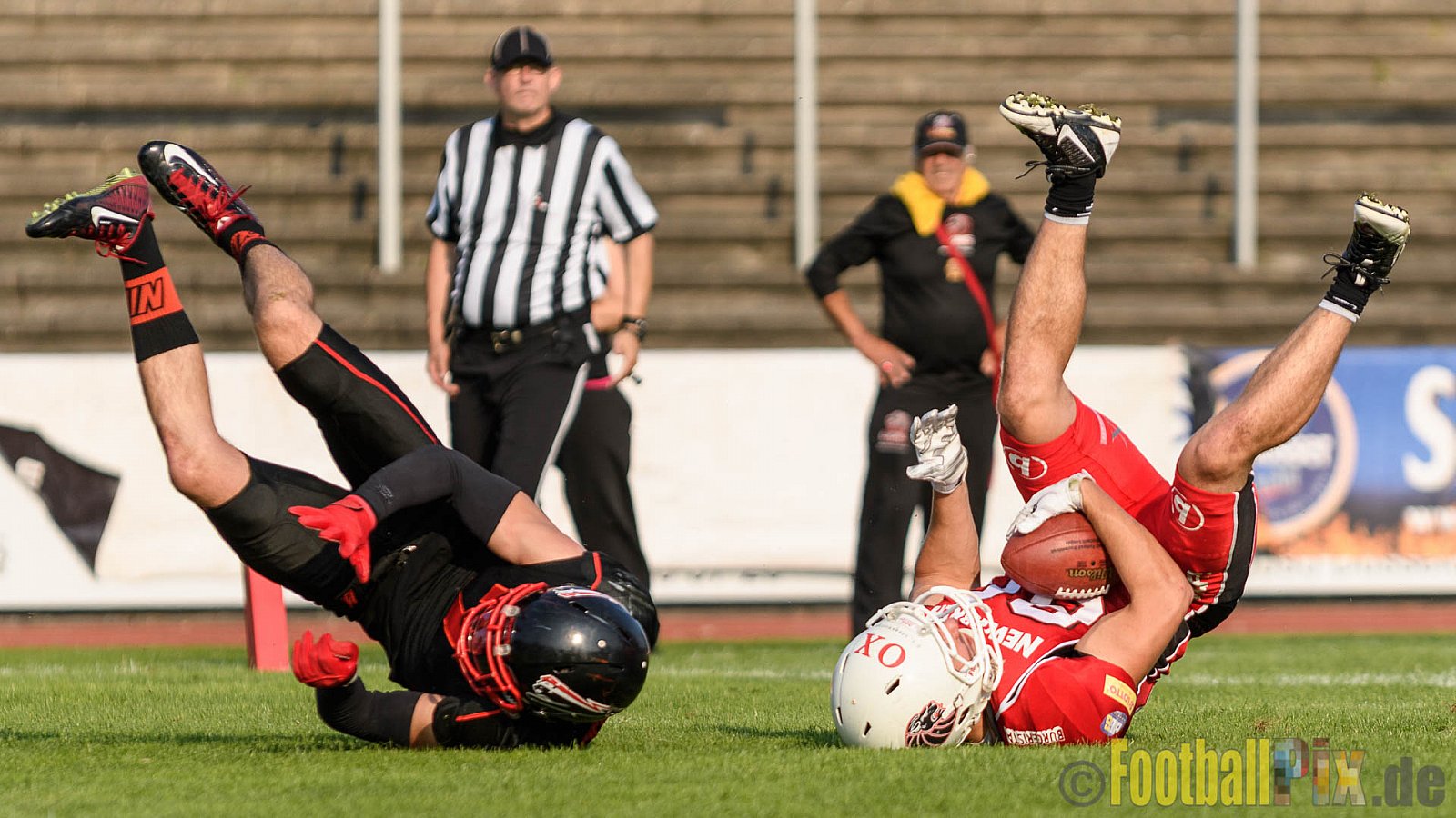 Düsseldorf Panther vs. New Yorker Lions - 06.08.2016 GFL Nord: Düsseldorf Panther vs. New Yorker Lions (10:49)