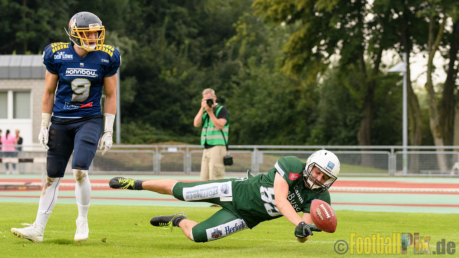 Essen Assindia Cardinals vs. Bielefeld Bulldogs - 13.08.2016 GFL2: Essen Assindia Cardinals vs. Bielefeld Bulldogs (49:6)