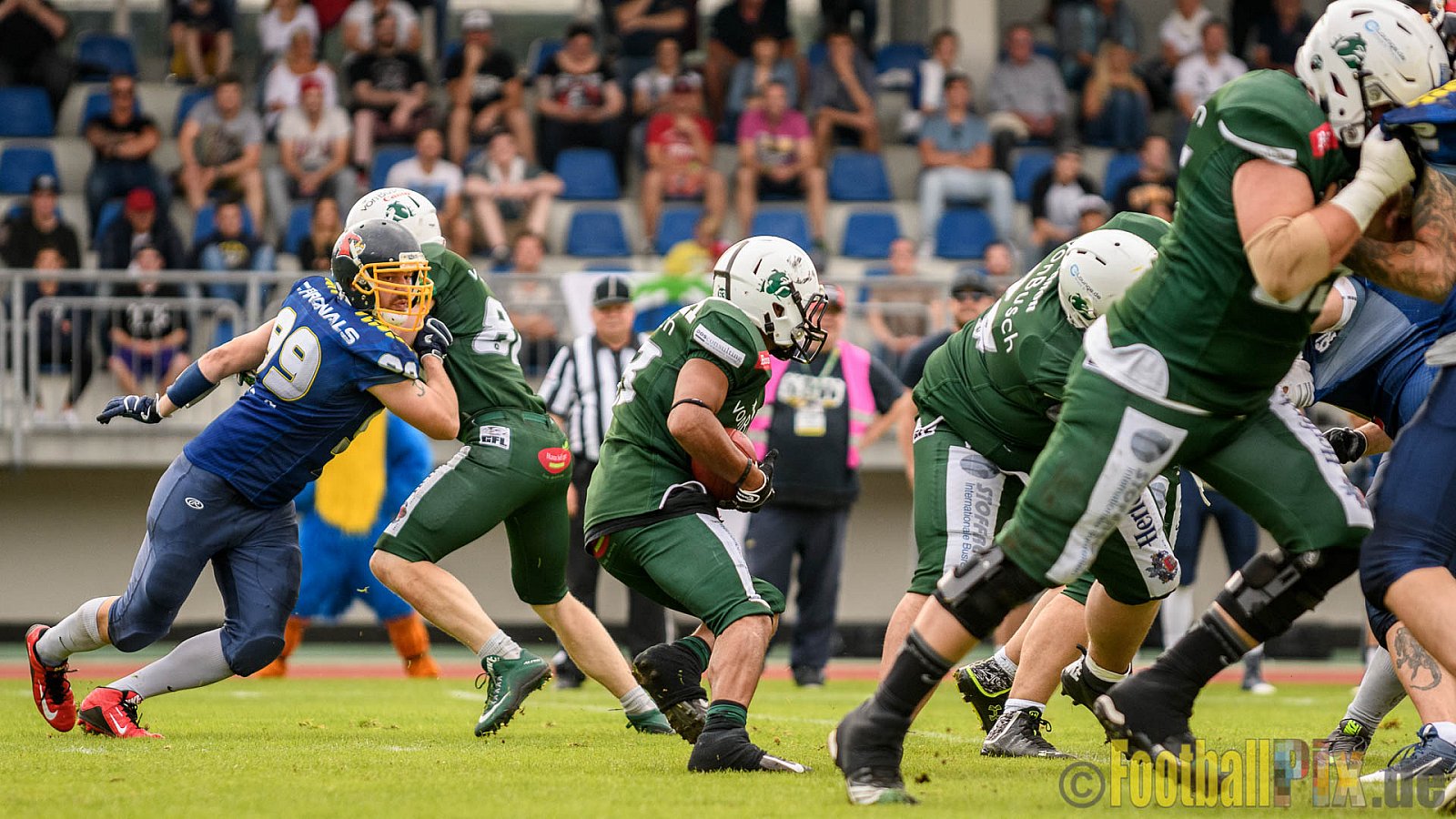Essen Assindia Cardinals vs. Bielefeld Bulldogs - 13.08.2016 GFL2: Essen Assindia Cardinals vs. Bielefeld Bulldogs (49:6)