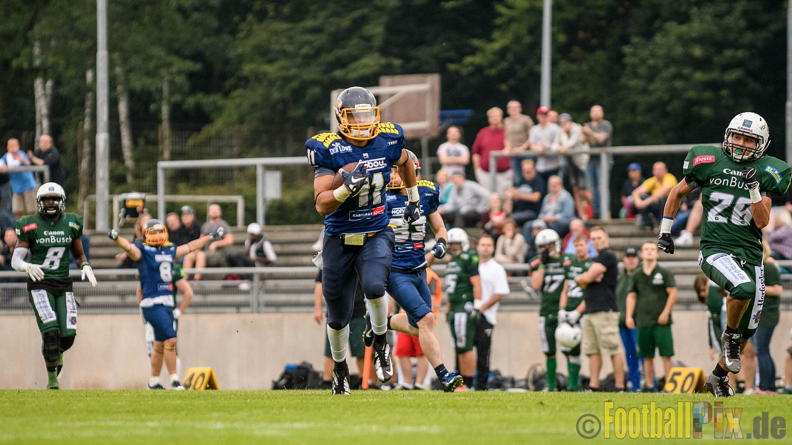 Essen Assindia Cardinals vs. Bielefeld Bulldogs - 13.08.2016 GFL2: Essen Assindia Cardinals vs. Bielefeld Bulldogs (49:6)