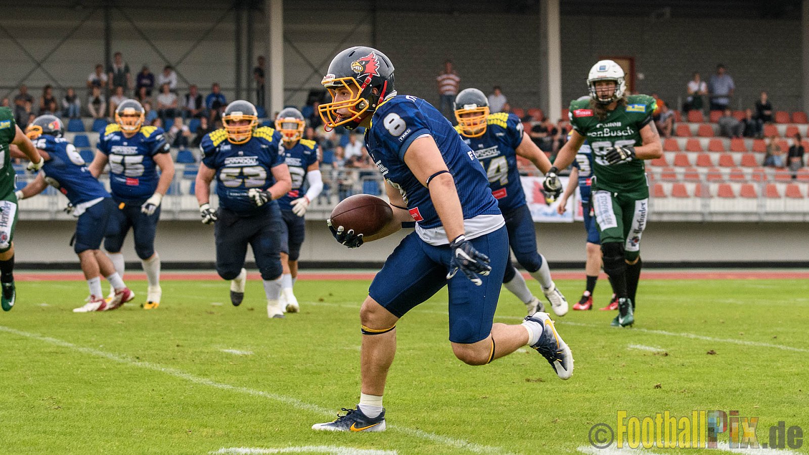 Essen Assindia Cardinals vs. Bielefeld Bulldogs - 13.08.2016 GFL2: Essen Assindia Cardinals vs. Bielefeld Bulldogs (49:6)