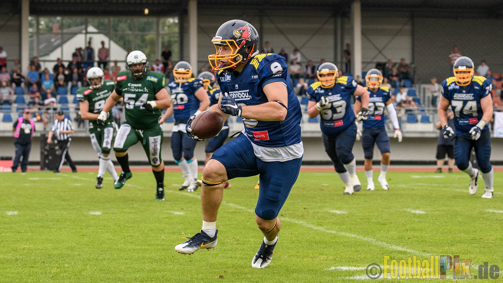 Essen Assindia Cardinals vs. Bielefeld Bulldogs - 13.08.2016 GFL2: Essen Assindia Cardinals vs. Bielefeld Bulldogs (49:6)