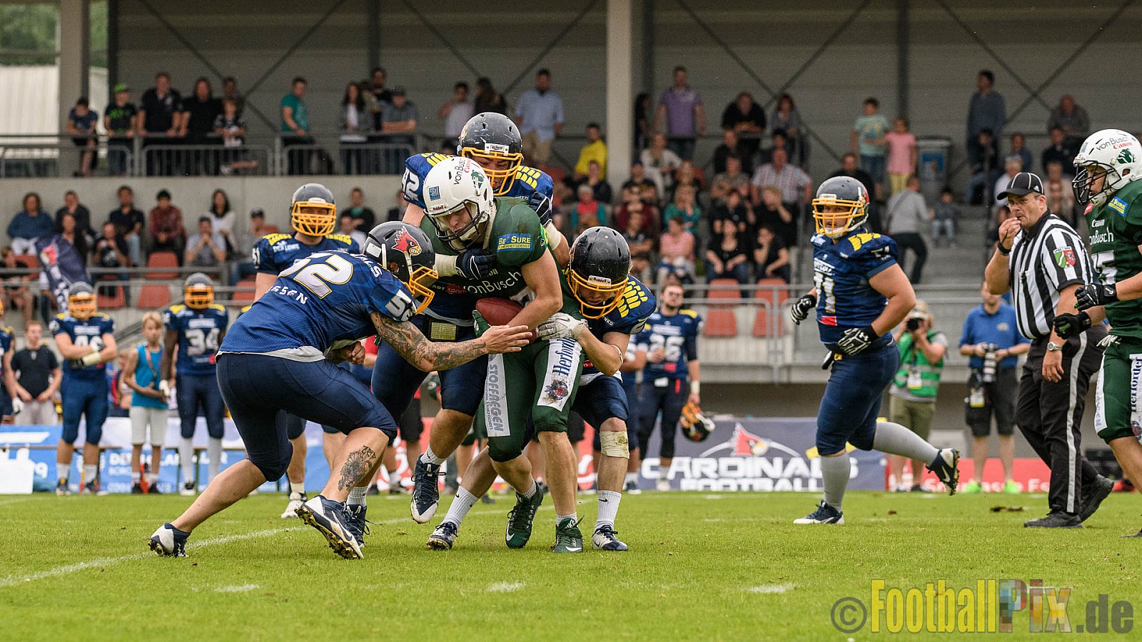 Essen Assindia Cardinals vs. Bielefeld Bulldogs - 13.08.2016 GFL2: Essen Assindia Cardinals vs. Bielefeld Bulldogs (49:6)