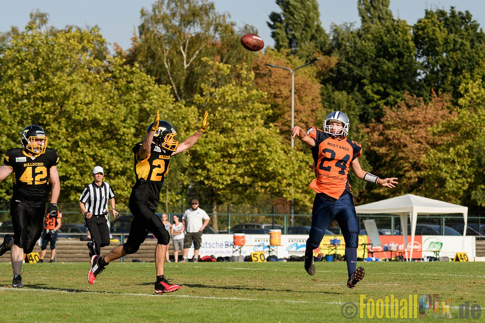 Düsseldorf Bulldozer vs. Sauerland Mustangs - 10.09.2016 LL Nord NRW: Düsseldorf Bulldozer vs. Sauerland Mustangs (14:27)