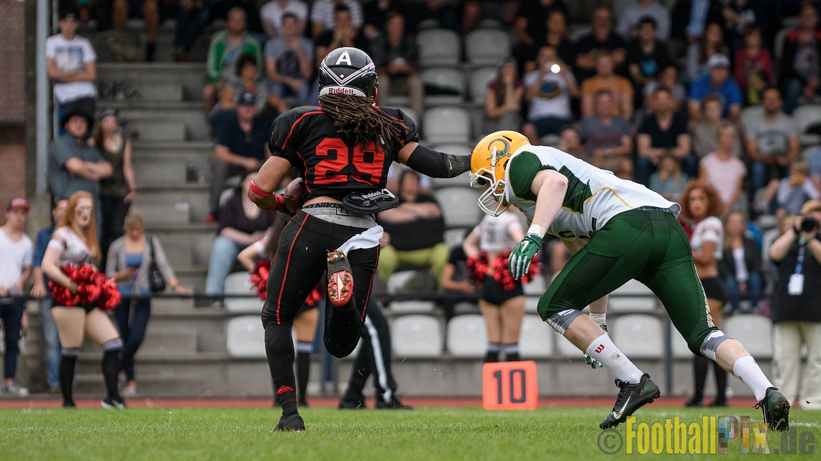 Düsseldorf Panther vs. Cologne Crocodiles - 17.09.2016 GFL Nord: Düsseldorf Panther vs. Cologne Crocodiles (0:34)