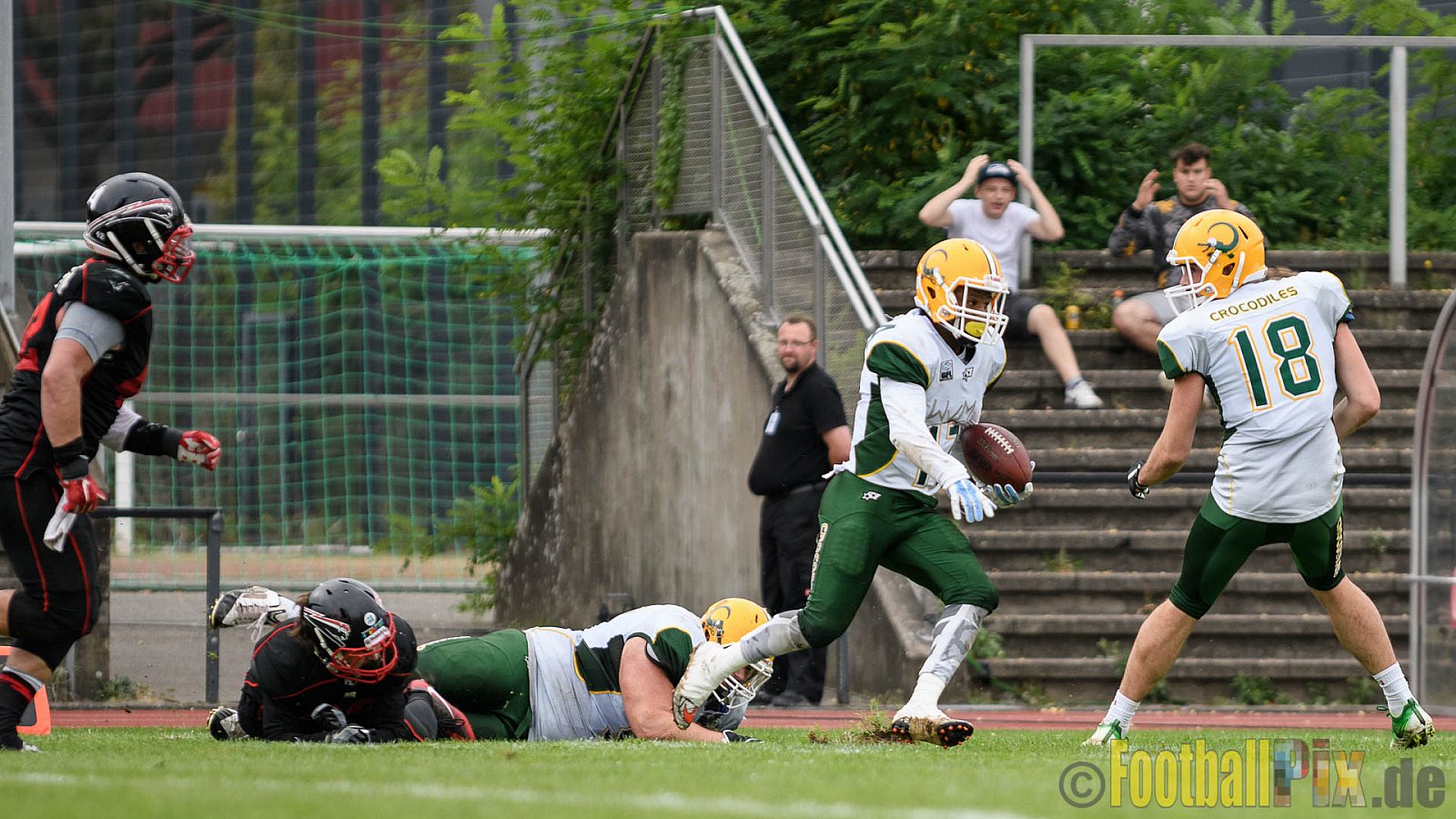 Düsseldorf Panther vs. Cologne Crocodiles - 17.09.2016 GFL Nord: Düsseldorf Panther vs. Cologne Crocodiles (0:34)