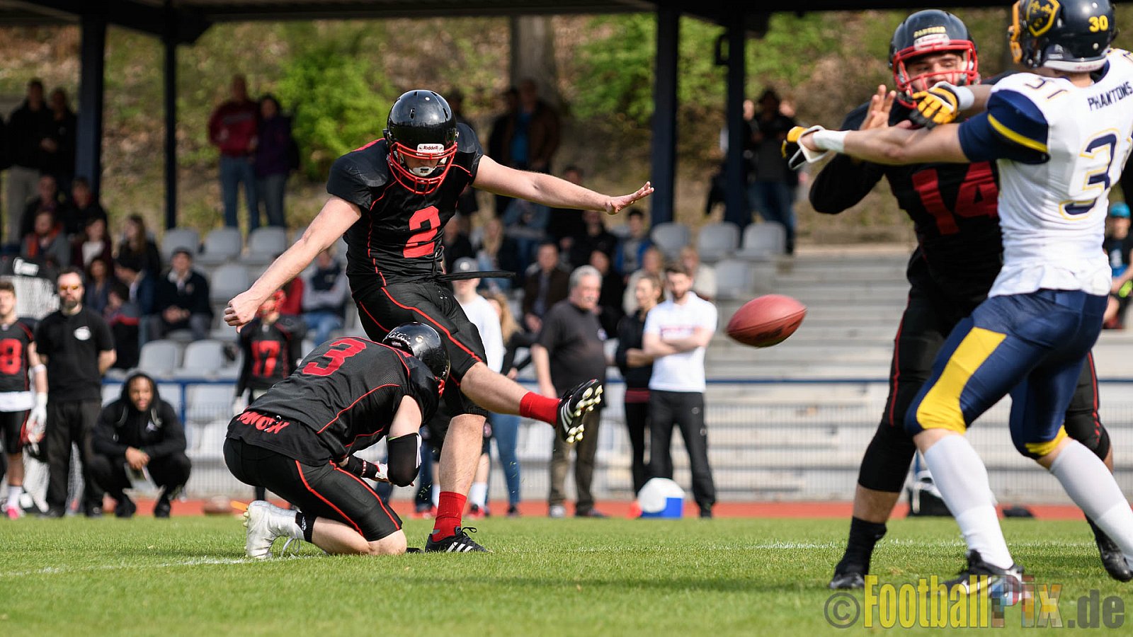 Düsseldorf Panther vs. Wiesbaden Phantoms - 01.04.2017 Freundschaftsspiel Düsseldorf Panther vs. Wiesbaden Phantoms (21:08)