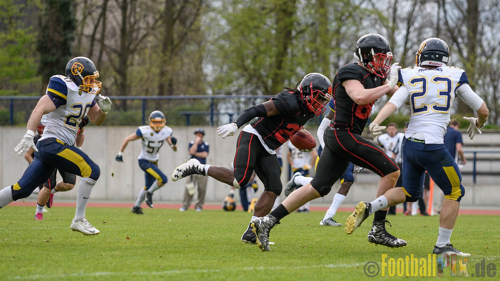 Düsseldorf Panther vs. Wiesbaden Phantoms - 01.04.2017 Freundschaftsspiel Düsseldorf Panther vs. Wiesbaden Phantoms (21:08)
