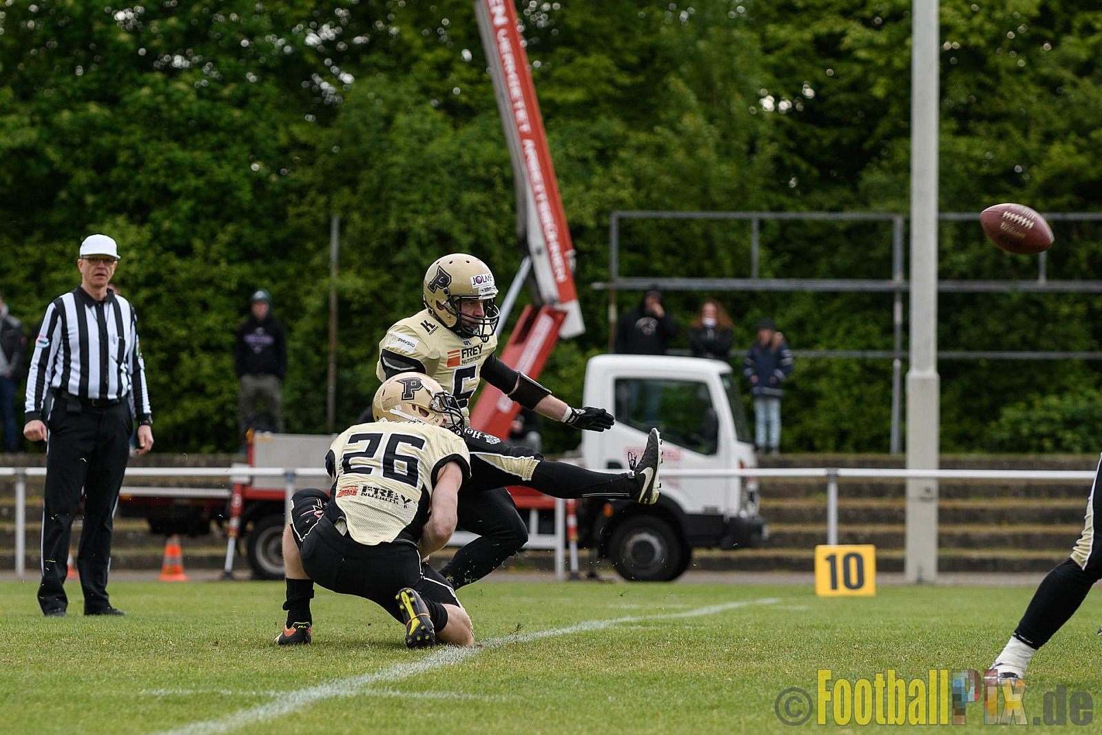 Langenfeld Longhorns vs. Paderborn Dolphins - 23.04.2017 GFL2: Langenfeld Longhorns vs. Paderborn Dolphins (57:27)