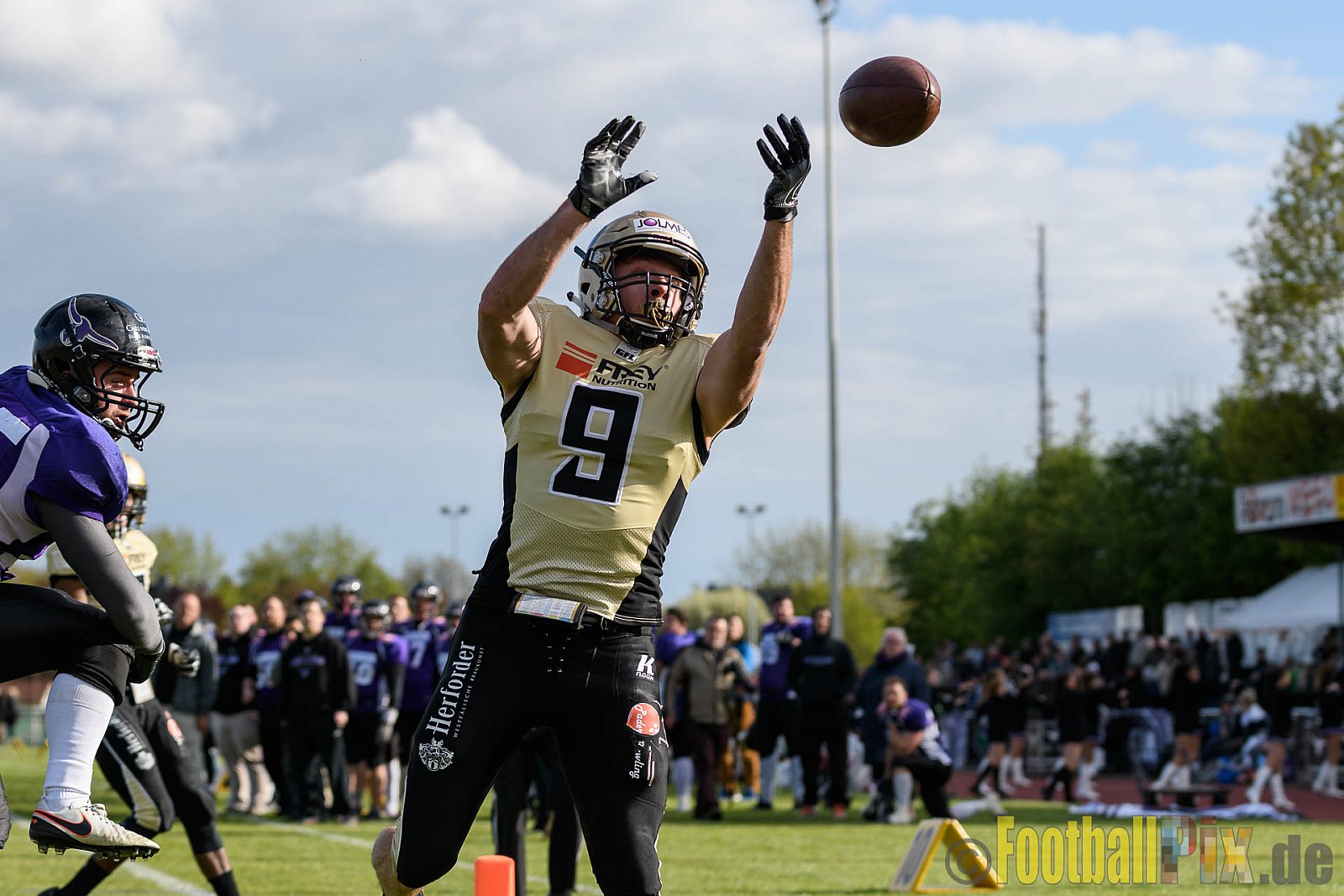 Langenfeld Longhorns vs. Paderborn Dolphins - 23.04.2017 GFL2: Langenfeld Longhorns vs. Paderborn Dolphins (57:27)