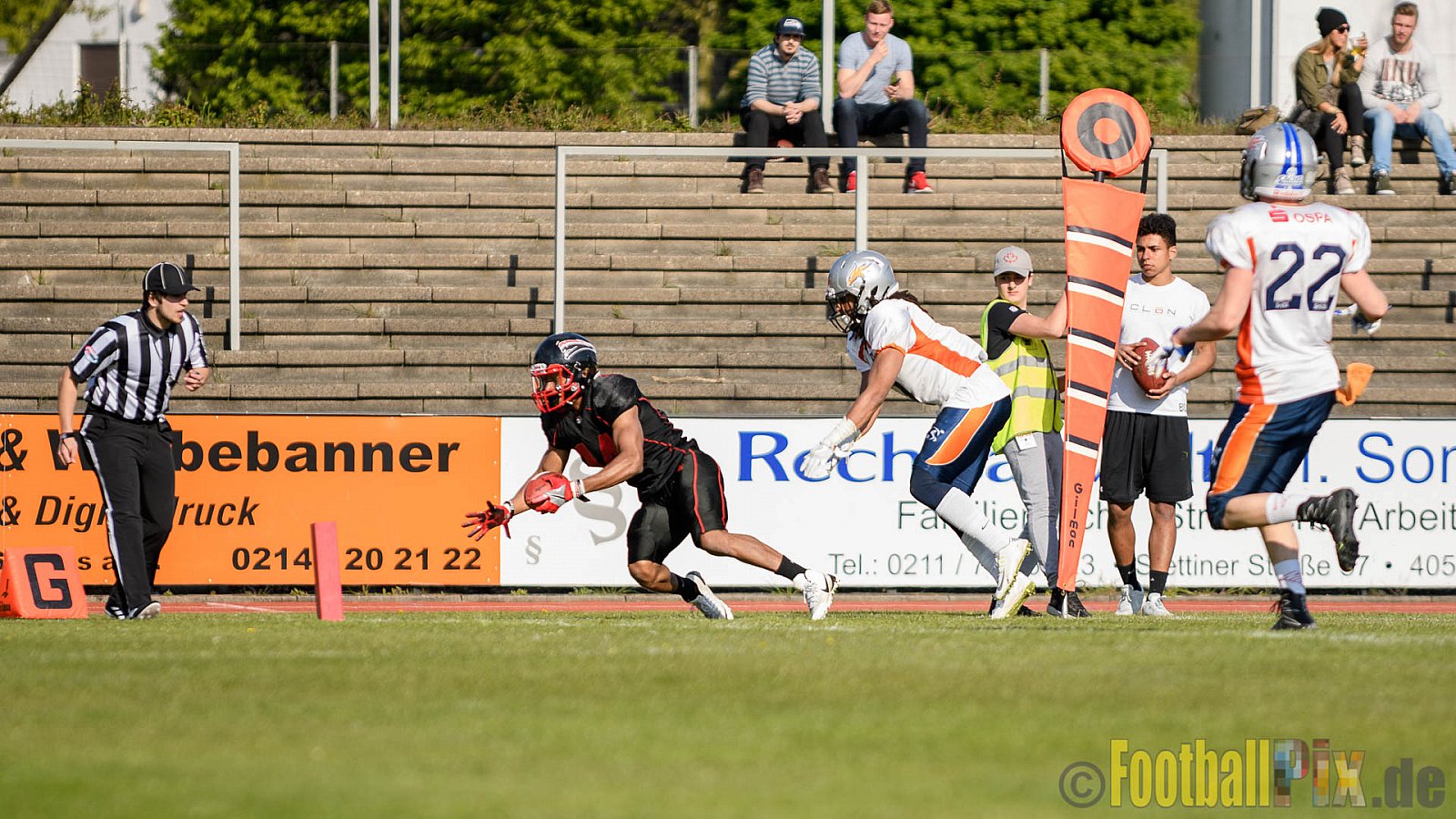 Düsseldorf Panther vs. Rostock Griffins - 29.04.2017 GFL2: Düsseldorf Panther vs. Rostock Griffins (39:14)