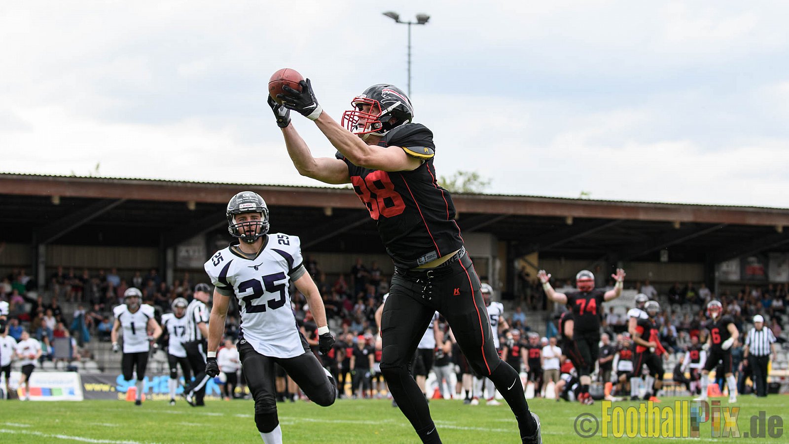 Düsseldorf Panther vs. Langenfeld Longhorns - 14.05.2017 GFL2: Düsseldorf Panther vs. Langenfeld Longhorns (47:06)