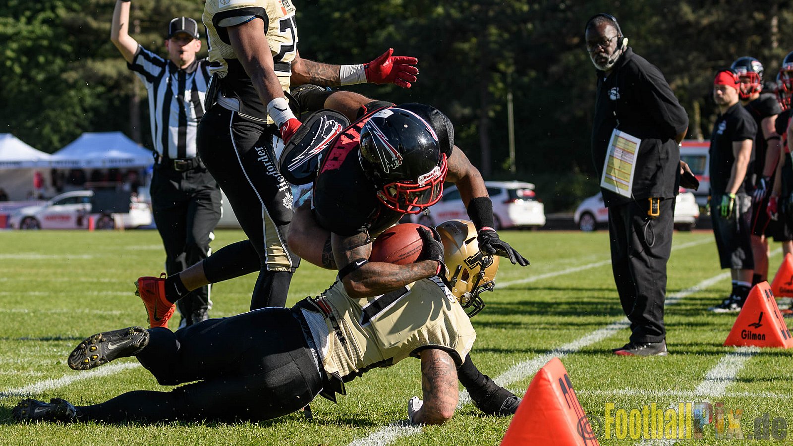 Düsseldorf Panther vs. Paderborn Dolphins - 27.05.2017 GFL2: Düsseldorf Panther vs. Paderborn Dolphins (16:0)