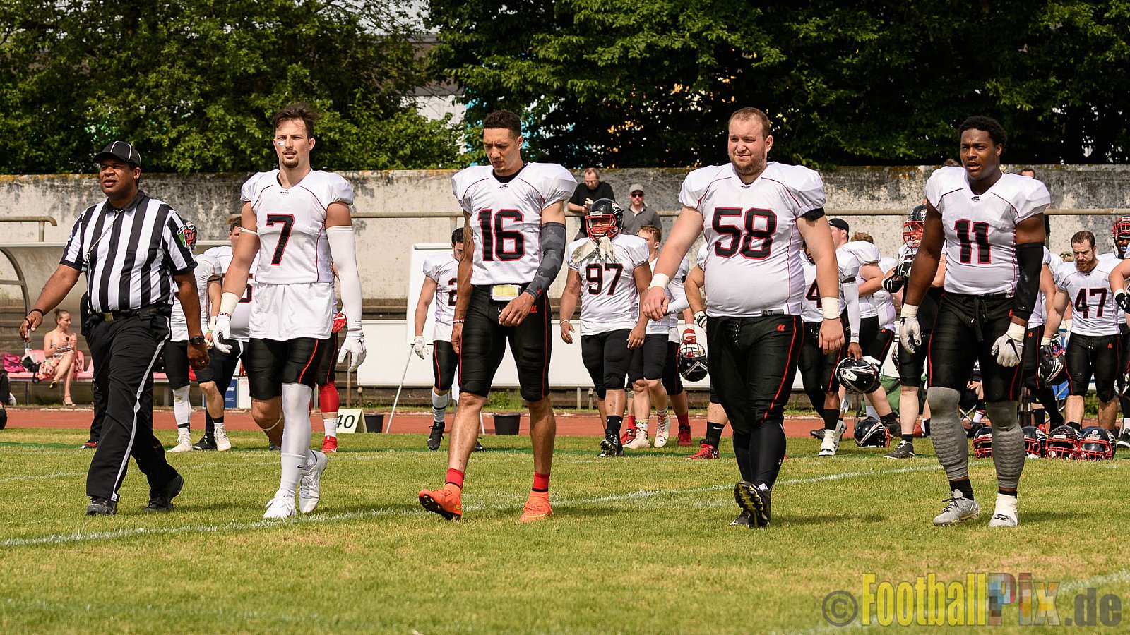 Bonn Gamecocks vs. Düsseldorf Panther - 03.06.2017 GFL2: Bonn Gamecocks vs. Düsseldorf Panther (21:49)