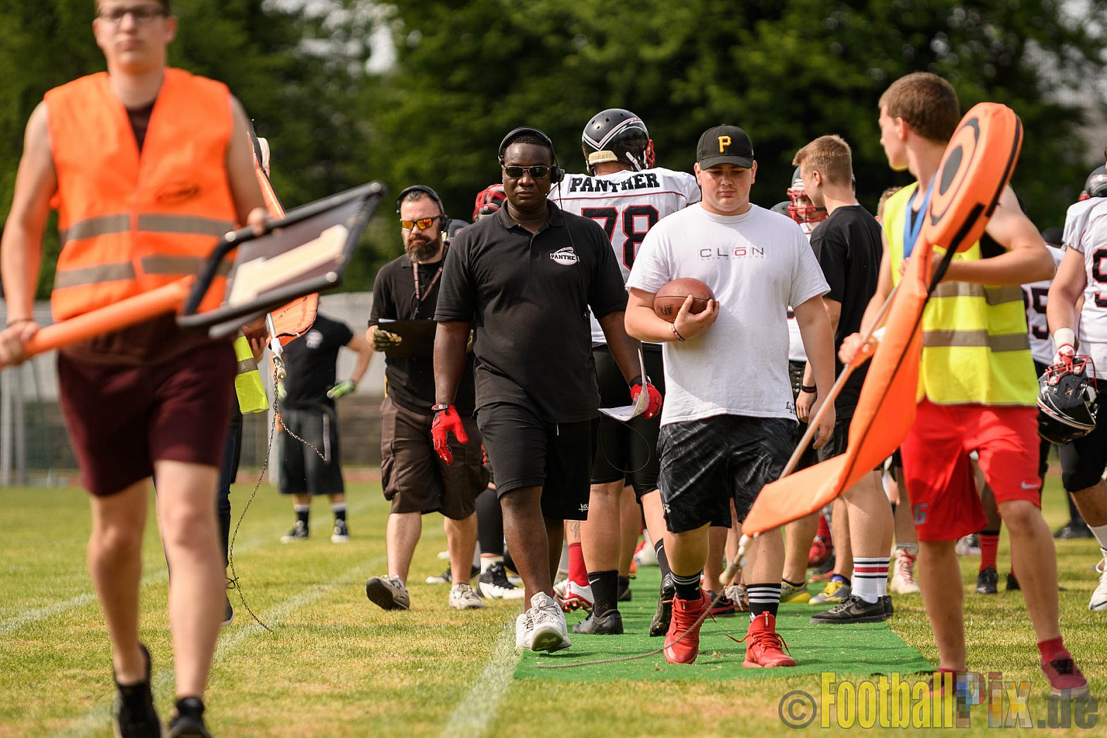 Bonn Gamecocks vs. Düsseldorf Panther - 03.06.2017 GFL2: Bonn Gamecocks vs. Düsseldorf Panther (21:49)