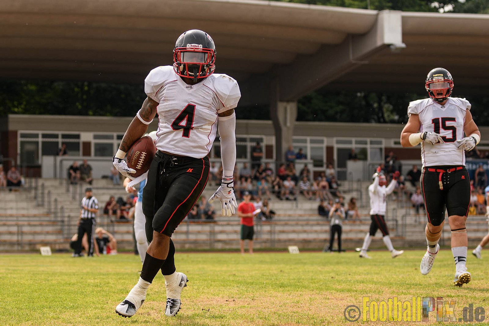 Bonn Gamecocks vs. Düsseldorf Panther - 03.06.2017 GFL2: Bonn Gamecocks vs. Düsseldorf Panther (21:49)