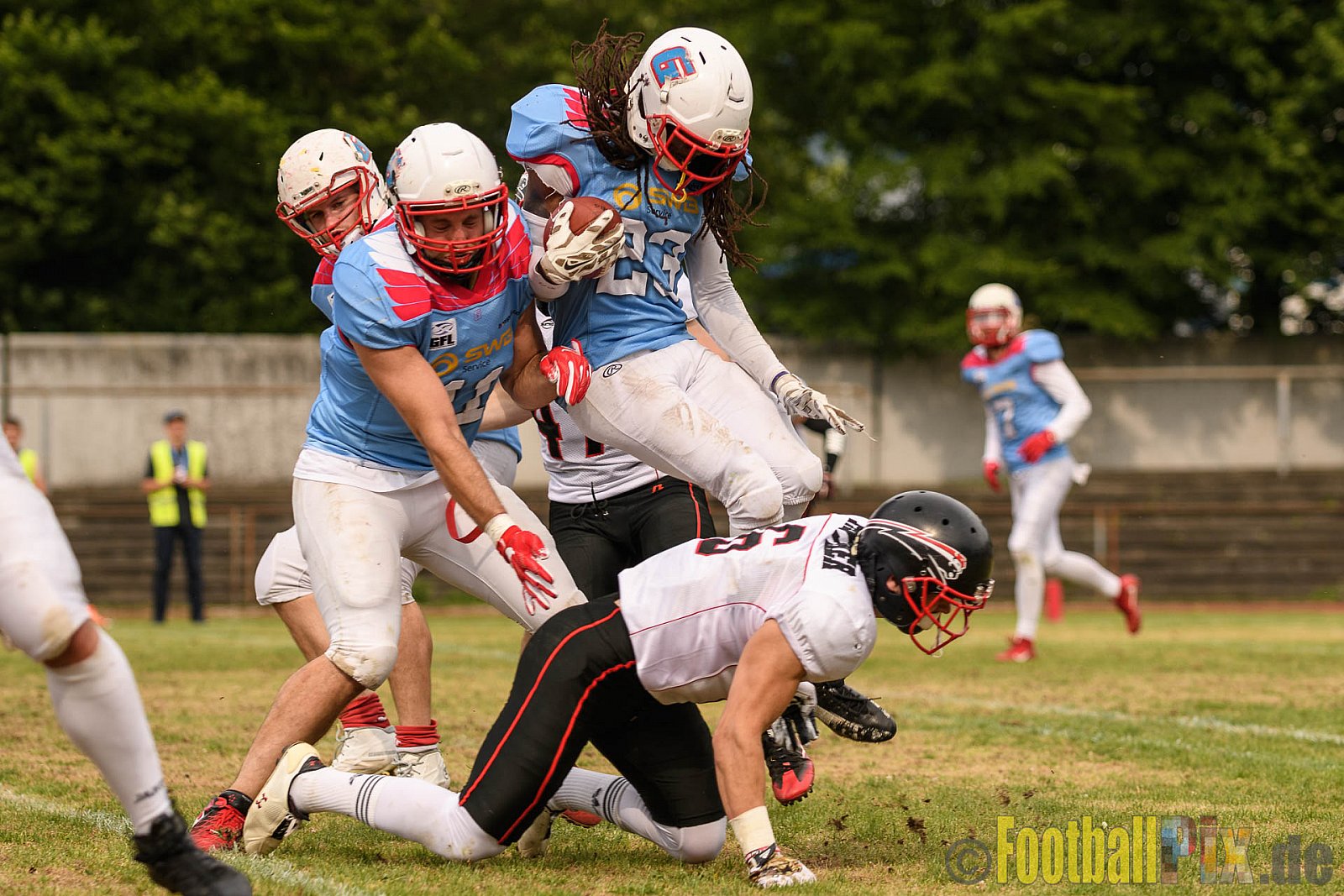 Bonn Gamecocks vs. Düsseldorf Panther - 03.06.2017 GFL2: Bonn Gamecocks vs. Düsseldorf Panther (21:49)