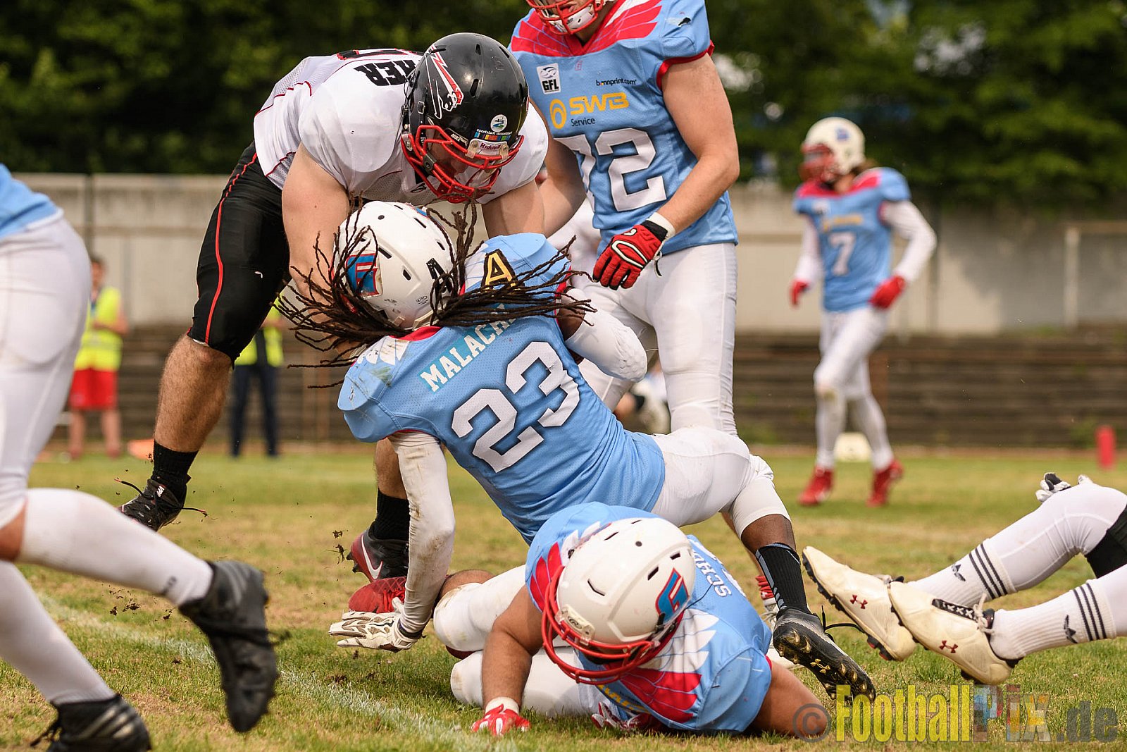 Bonn Gamecocks vs. Düsseldorf Panther - 03.06.2017 GFL2: Bonn Gamecocks vs. Düsseldorf Panther (21:49)