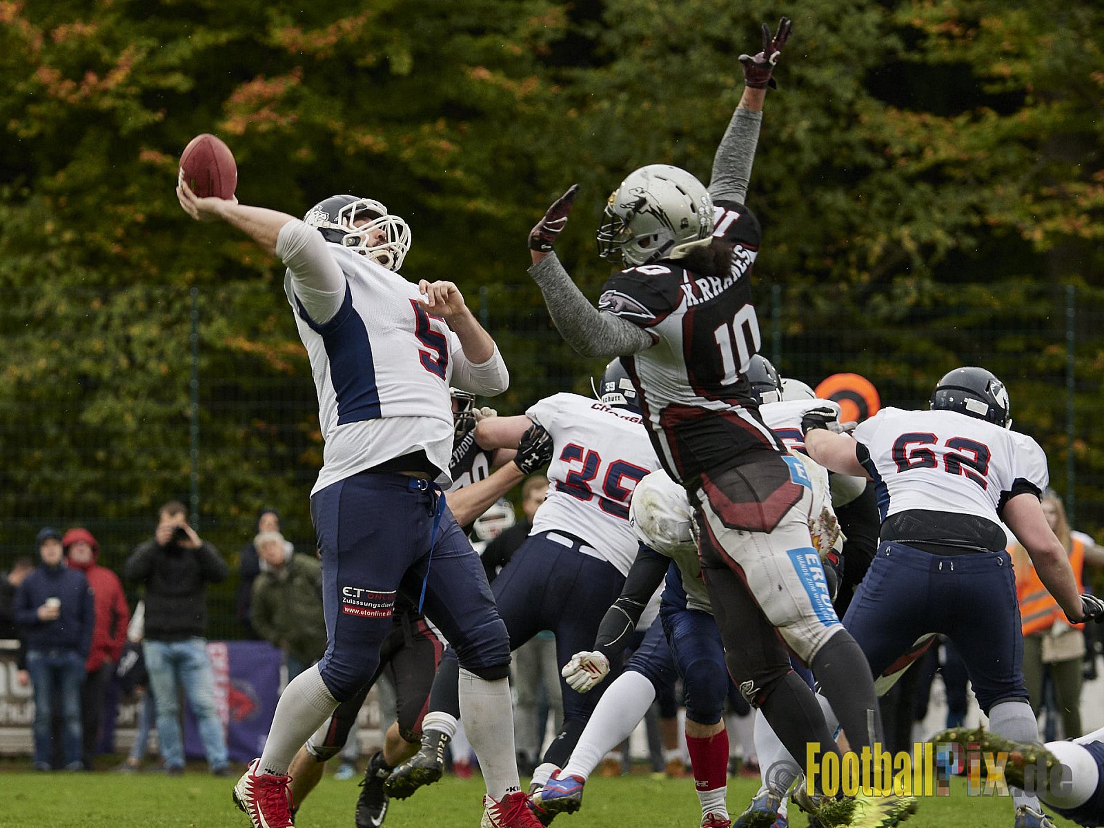 Wuppertal Greyhounds vs. Recklinghausen Chargers - 31.10.2017 VL NRW: Wuppertal Greyhounds vs. Recklinghausen Chargers (8:10)